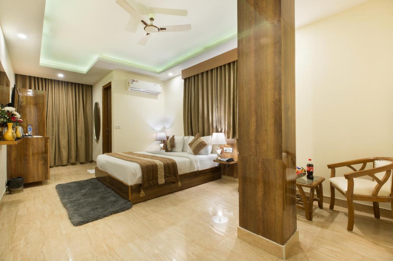 Hotel Viva Palace New Delhi Luaran gambar