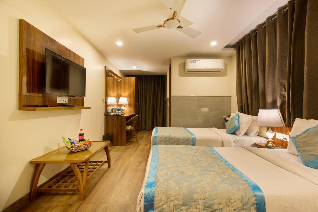 Hotel Viva Palace New Delhi Luaran gambar